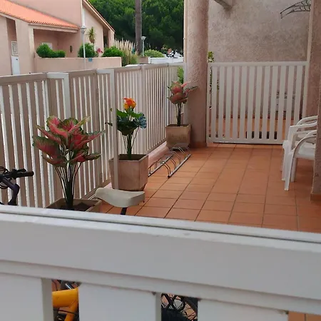 Daire Clos 373 Mit Terrasse By Interhome